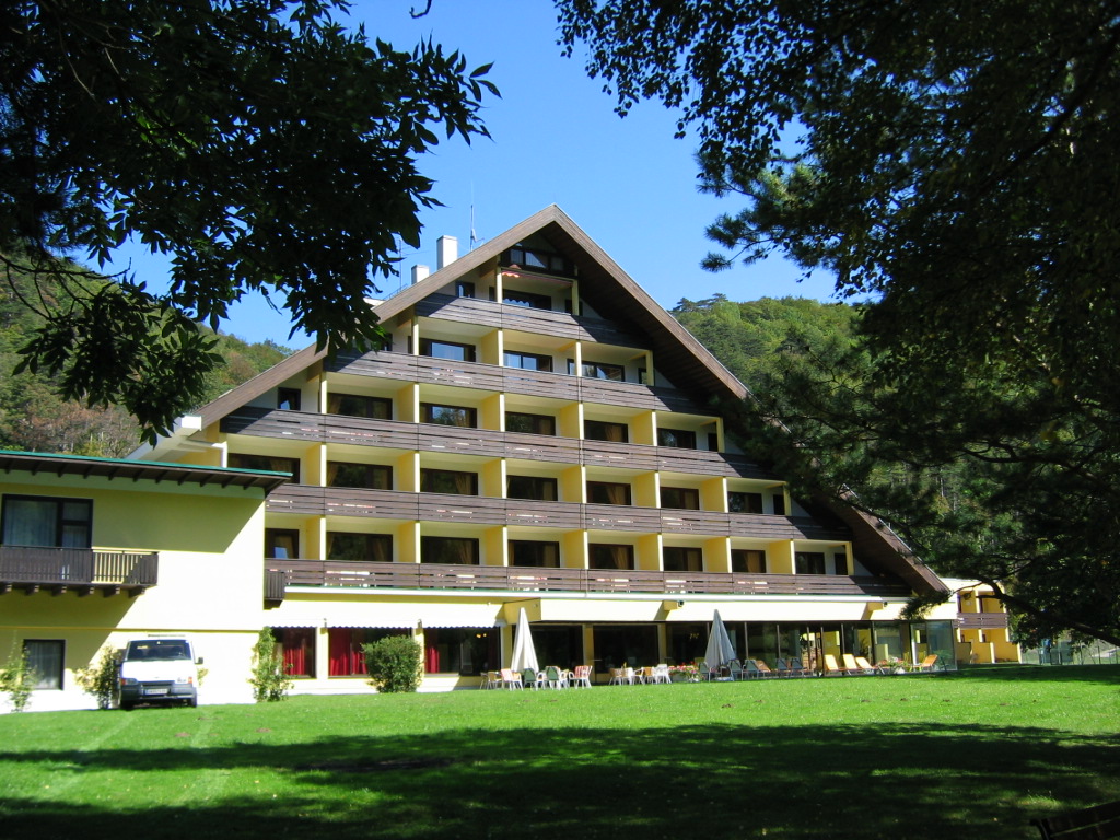 Hotel Krainerhütte Helenental (09/17/2004)